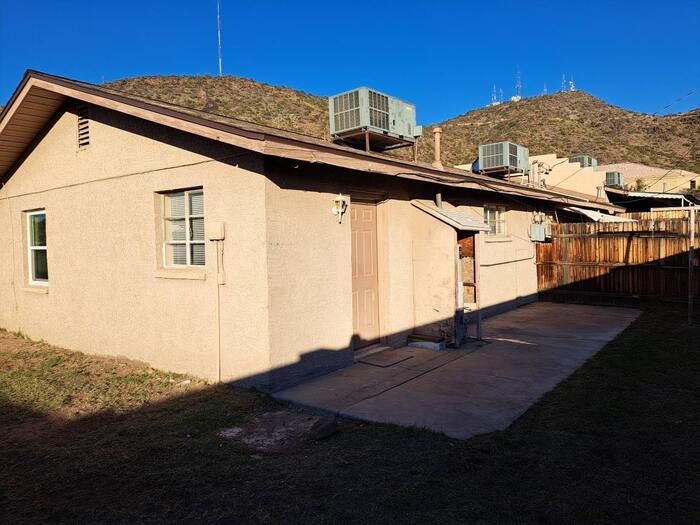 $1,100/Month – 2 Bed / 1 Bath Condo in Moon Valley, Phoenix